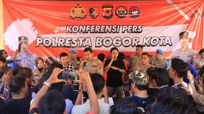 Polisi melumpuhkan pemuda ugal-ugalan yang tabrak petugs di Tugu Kujang, Kota Bogor.