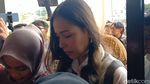 Momen Lady Nayoan dan Rendy Kjaernett Hadiri Sidang Perdana Cerai