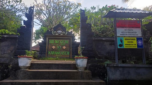 SDN 10 Karangasem yang terletak di Banjar Dinas Belong, Kelurahan Karangasem, Bali. (Foto: I Wayan Selamat Juniasa/detikBali)