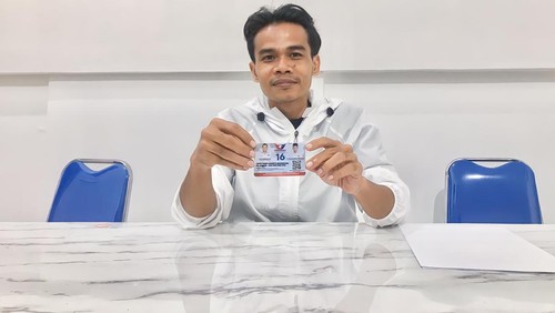 Sosialisasi dan pembagian KTA berasuransi di Kantor DPW Perindo NTB pada Selasa (18/7/2023) di Mataram. (Helmy Akbar / detikBali)