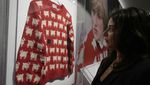 5 Foto Sweater Motif Domba Putri Diana yang Laku Miliaran Rupiah