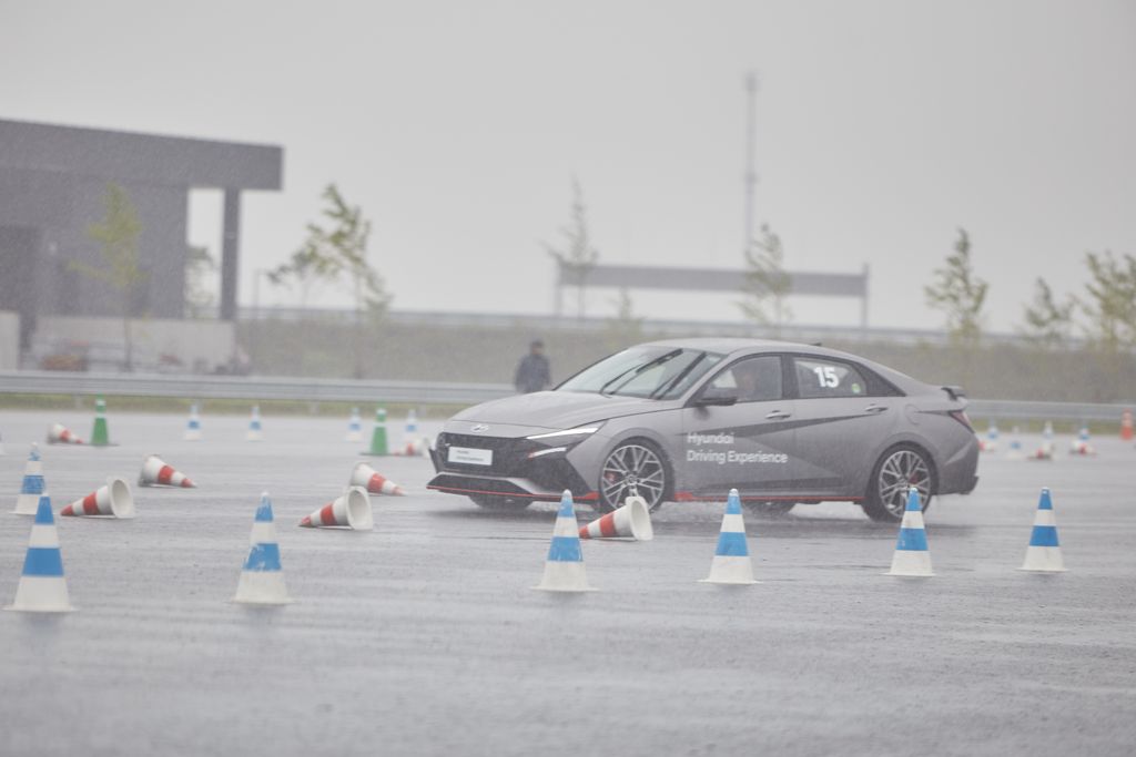 Test Drive Hyundai Avante N di Korea