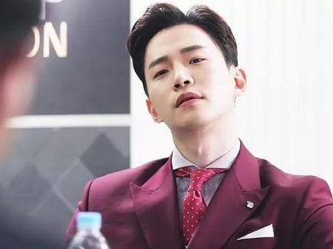 Transformasi Lee Junho 2PM, Pemain Drakor King The Land Transformasi Lee Junho 2PM, Pemain Drakor King The Land