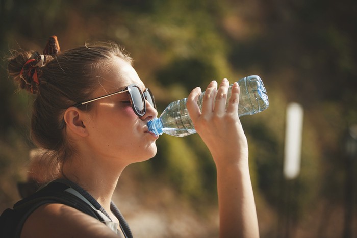 Komentari Kualitas Air Minum, Turis Amerika Ini Dikritik Tajam oleh Netizen
