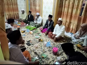 Warga Sampang Ter Ater Tajin Sorah Jelang Malam Satu Suro