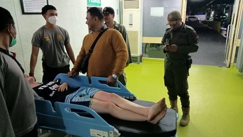 WNA perempuan perusak kaca Klinik Omsa Medic Tuban.