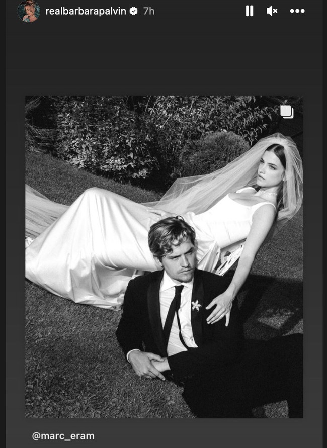 Barbara Palvin mengenakan gaun pengantin rancangan Vivienne Westwood di hari pernikahannya. Gaun tersebut membuatnya merasa seperti princess. Foto: Dok. Instagram @realbarbarapalvin