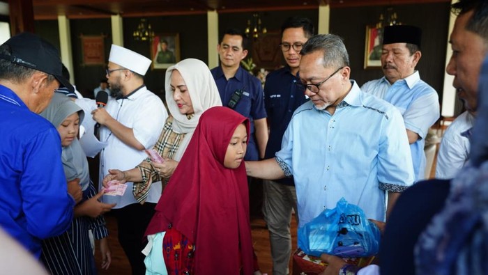 Pada kesempatan ini, Zulhas kembali ke tanah kelahirannya, yakni Lampung. Zulhas menyebut tahun baru Islam sebagai lebarannya anak yatim.