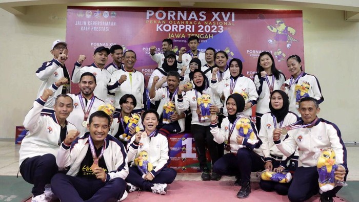Bulutangkis Kemenpora raih medali emas di PORNAS KOPRI 2023