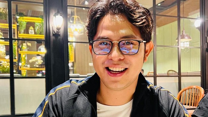 Cakra Khan