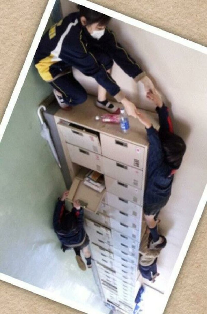 Terkadang beda sudut pengembalian gambar, bisa memberikan pengertian berbeda dari makna sebenarnya. Beberapa contohnya seperti deretan foto berikut ini.