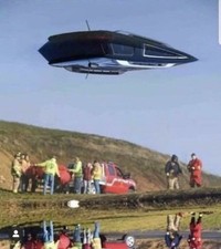 Terkadang beda sudut pengembalian gambar, bisa memberikan pengertian berbeda dari makna sebenarnya. Beberapa contohnya seperti deretan foto berikut ini.
