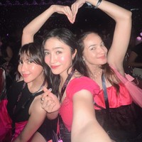 Ada pula potret kebersamaan geng Blekpunk saat nonton konser Blackpink sehingga memicu perhatian netizen. Meski sudah bersahabat lama namun kebersamaan mereka menonton konser Blackpink membuat geng Blekpunk semakin populer. Foto: Dok. Instagram