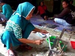 Jasa Jamas-Reparasi Senjata Pusaka di Jombang Panen Cuan