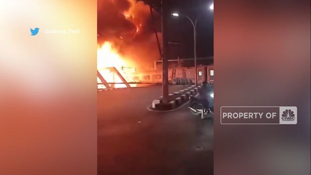 KA Brantas Tabrak Truk Tronton, Simak Penjelasan KAI!