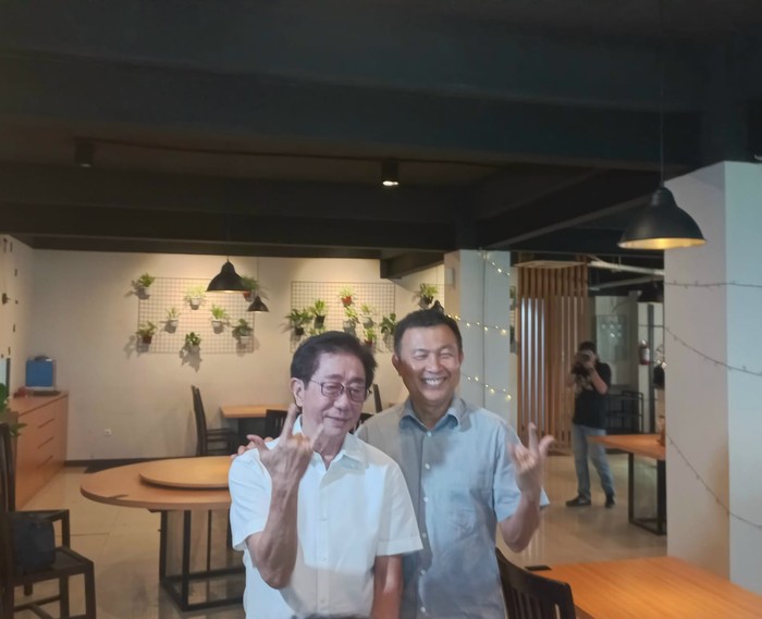 Karna Brata dan Irwan Hidayat