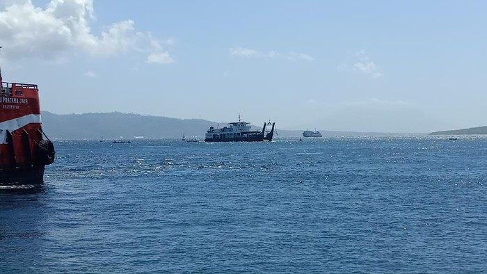 KMP Trisna Dwitya yang kandas di Selat Bali, Rabu (19/7/2023).