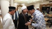 Mendengar dukungan dan doa-doa baik tersebut AHY mengucapkan terima kasih kepada para ulama yang hadir. AHY berpendapat sama dengan para ulama yang hadir, bahwa deklarasi cawapres pendamping Anies Baswedan harus segera dilakukan, mengingat waktu pemilihan umum semakin dekat.