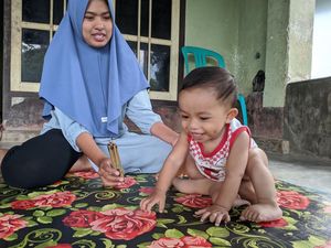 Delapan Dokter-Lima Jam Waktu Mengoperasi Bayi Berkaki Enam