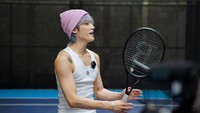Ditemani Nagita Slavina, Taeyong NCT mengaku senang bisa bermain tenis bersama. Foto: instagram Raffi Ahmad