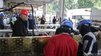 Pembuatan ikon garuda itu dilakukan di workshop Nyoman Nuarta yang berada di NuArt Sculpture Park, Bandung. detikJabar berkesempatan untuk melihat-lihat proses pembuatan ikon garuda tersebut. (Foto: Bima Bagaskara/detikJabar).