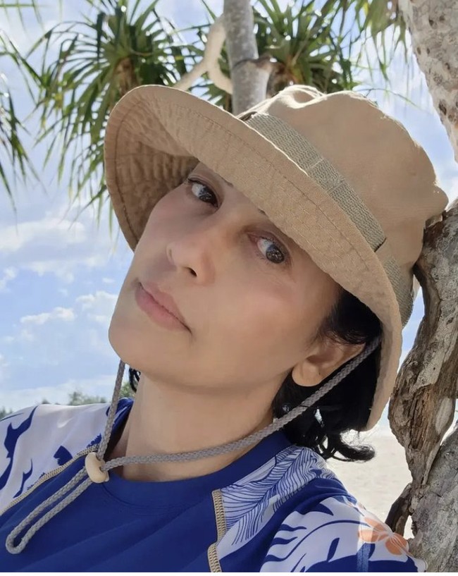 Kamu tentu mengenal sosok artis Meriam Bellina. Di usianya yang sudah 55 tahun, Meriam Bellina masih disibukkan dengan berbagai syuting sinetron. Foto: Dok. Instagram