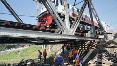 Jalur Jerakah-Semarang Poncol Lancar Lagi Usai Tragedi KA Brantas Vs Truk