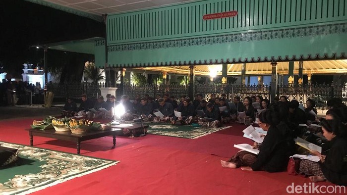 Prosesi jelang Mubeng Beteng Keraton Jogja, Rabu (19/7/2023).