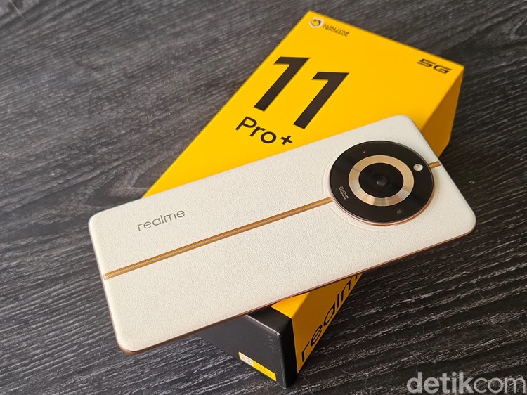 Realme 11 Pro Plus