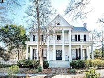 Aneh Bin Ajaib, Rumah Hantu di Daerah Ini Harganya Malah Naik