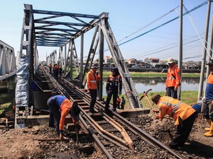 Fakta-fakta KA Brantas Tabrak Truk Trailer, Kondisi Korban-Sikap PT KAI