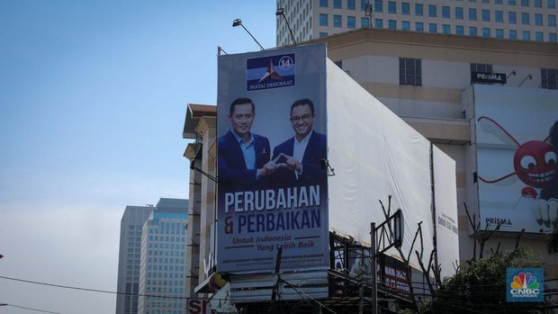 Baliho Anies - AHY (CNBC Indonesia/Faisal Rahman)