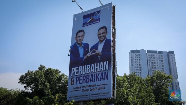 Baliho Anies - AHY (CNBC Indonesia/Faisal Rahman)
