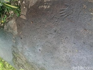 Teka-teki Batu Misterius Beraksara Kuno di Sukabumi Akhirnya Terjawab