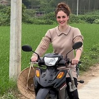 Kanon merasa Menus adalah wanita yang tepat untuk menjadi istrinya. Namun karena saat itu kondisi keuangannya tak memungkinkan untuk menikah, dia meminjam uang untuk memulai bisnis di bidang fotografi. Setelah memiliki cukup uang, dia melamar Menus. Foto: Dok. TikTok