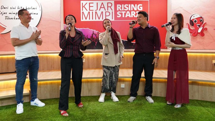 CIMB Niaga Dukung Pengembangan Talenta Penyanyi Indonesia CIMB Niaga menyelenggarakan ajang pencarian penyanyi berbakat