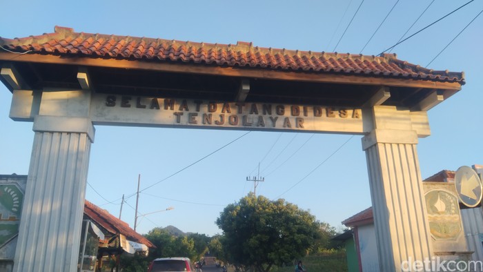 Desa Tenjolayar, Kabupaten Majalengka.