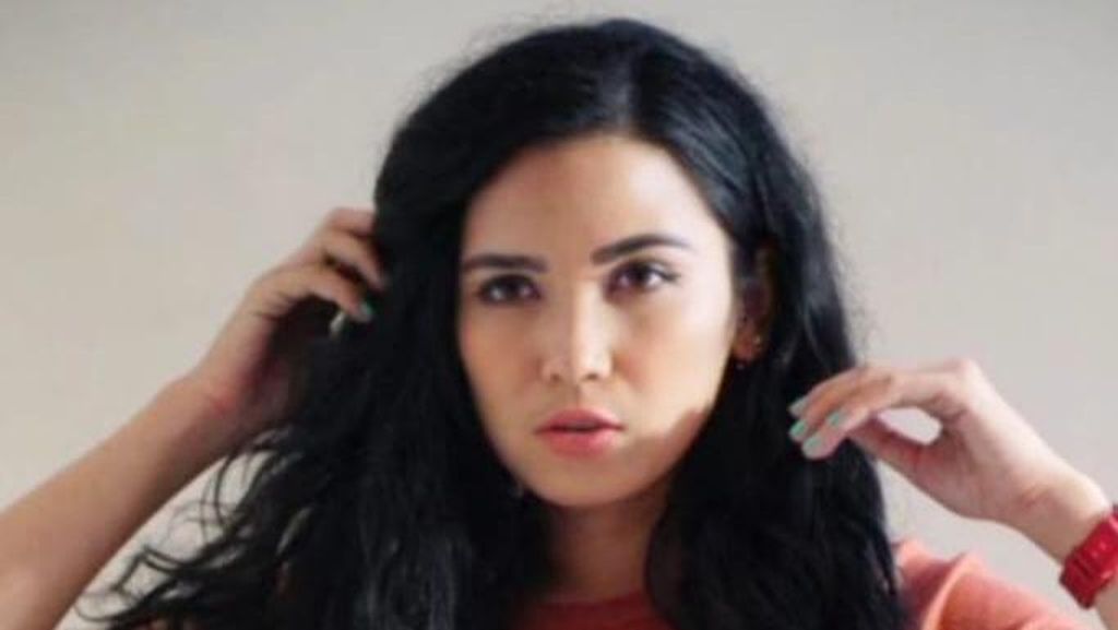 7 Tahun Menjomlo, Dinda Kanyadewi Santai Belum Ada Target Nikah