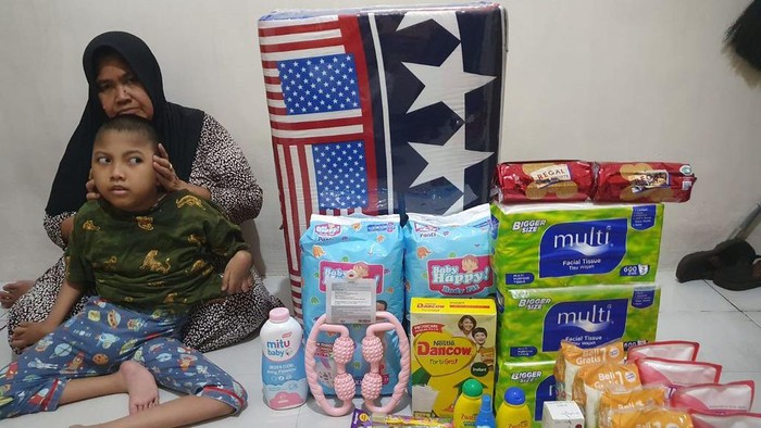 Donasi sahabat baik digunakan untuk memenuhi kebutuhan Alvino, bocah penderita cerebral palsy.