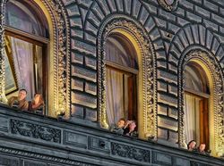 Potret Kontras Keseharian Warga Rusia Dalam Bidikan Kamera