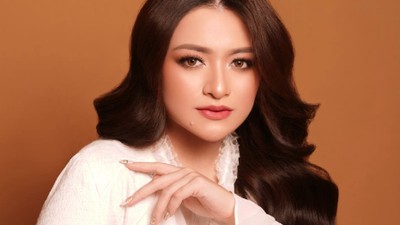 Gaya Terkini Nathalie Holscher yang Pamer Rambut Panjang Usai Lepas Hijab