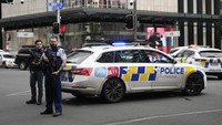 Insiden itu terjadi hanya beberapa jam menjelang pertandingan pembukaan Piala Dunia Sepak Bola Wanita kesembilan di Taman Eden di Auckland pada Kamis malam. Piala Dunia ini digelar bersamaan di Selandia Baru dan Australia.  