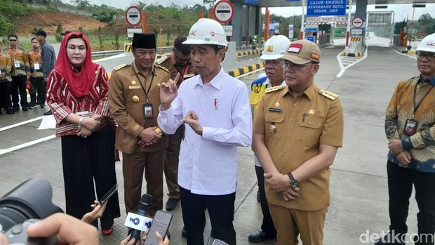 Jokowi meresmikan Tol Bengkulu-Taba Penanjung
