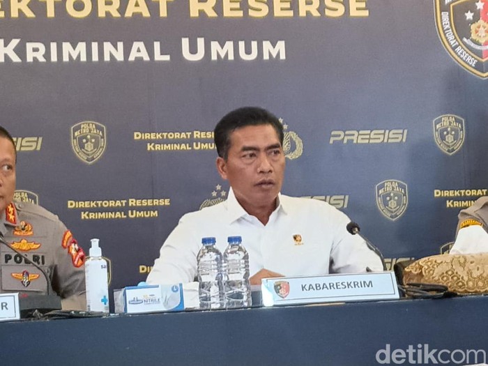 Kabareskrim Polri Komjen Wahyu Widada