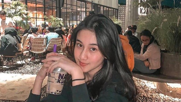 Keisya Levronka Doyan Mukbang hingga Masak Pasta