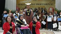 Pelatihan ini bertujuan untuk menjadikan penyandang disabilitas memiliki skill yang mumpuni sehingga membangun pribadi menjadi lebih percaya diri, memiliki daya untuk mandiri secara finansial dan mampu bersaing dengan MUA Professional umumnya.  