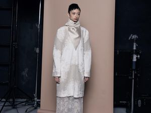 Sapto Djojokartiko Rilis Koleksi Baru, Bioskop Jadi Pengganti Fashion Show