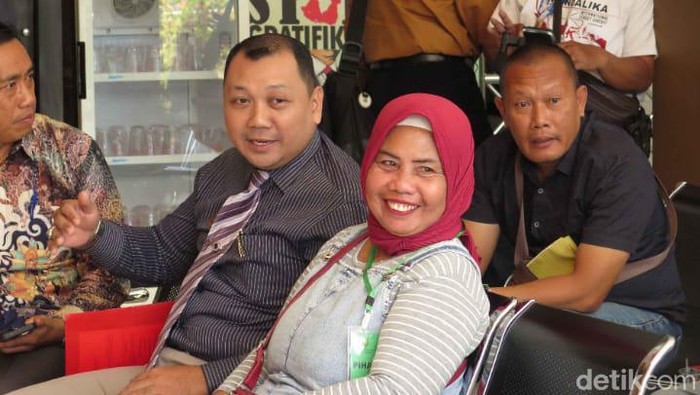 Masriah, emak-emak penyiram tinja