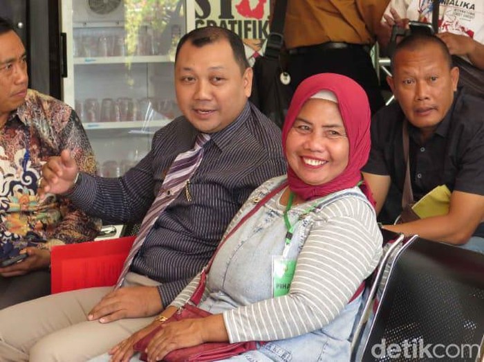 Masriah, emak-emak penyiram tinja