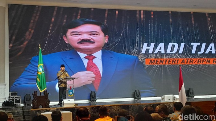 Menteri ATR/BPN Hadi Tjahjanto saat sambutan di acara yang digelar Kantor Gubernur Sumut
